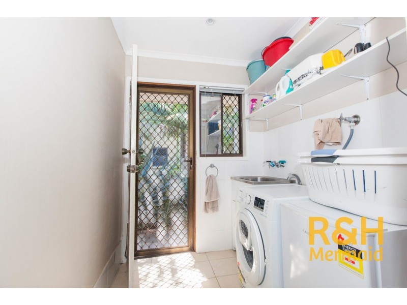 25 MARKERI STREET, Mermaid Waters QLD 4218