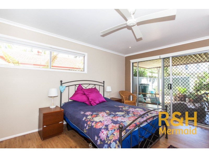 25 MARKERI STREET, Mermaid Waters QLD 4218