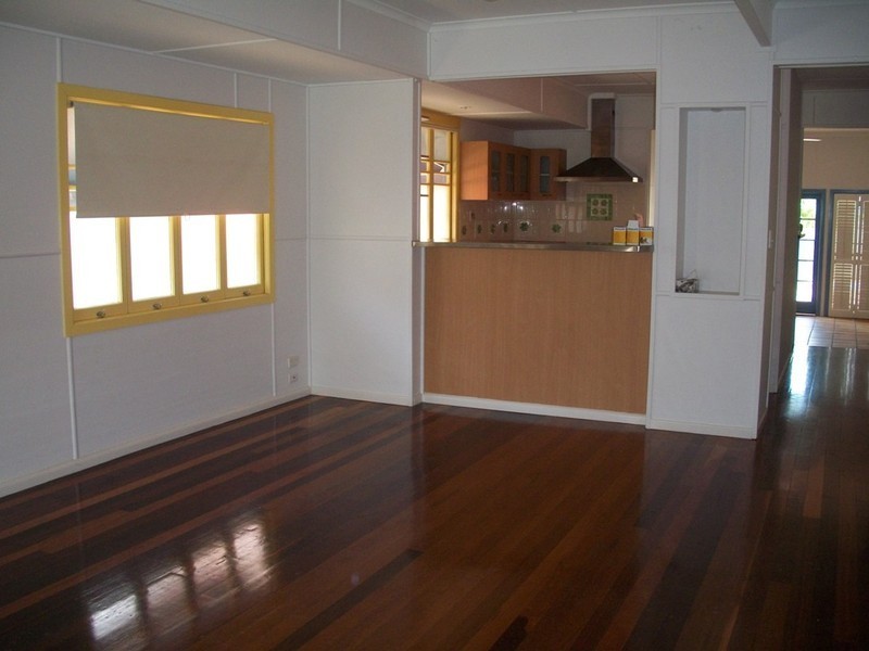 30 Arthur Street, Mermaid Beach QLD 4218