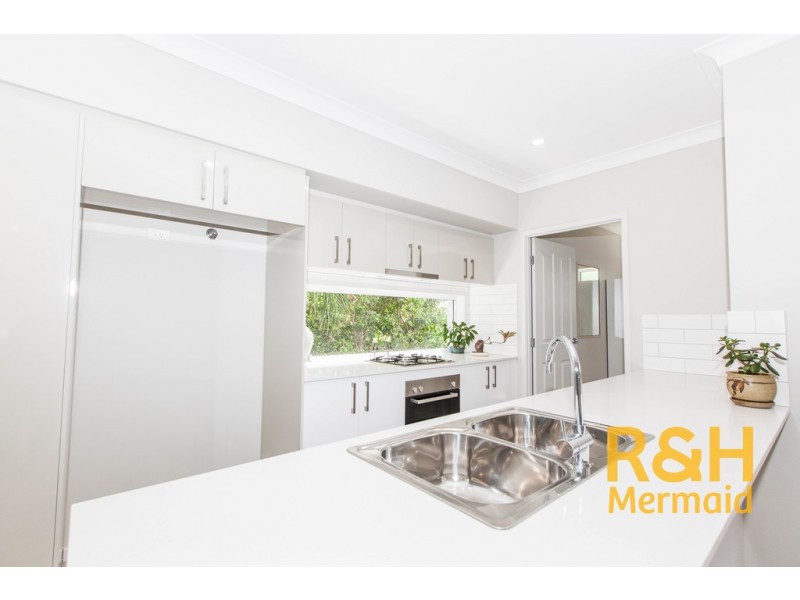 9B BONDI AVENUE, Mermaid Beach QLD 4218