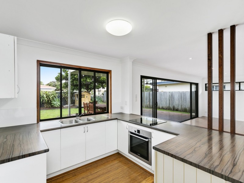 64 POINCIANA BOULEVARD, Broadbeach Waters QLD 4218