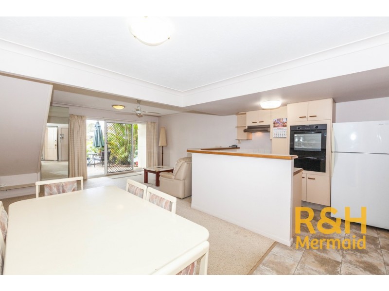 30/2 COOLGARDIE STREET, Elanora QLD 4221