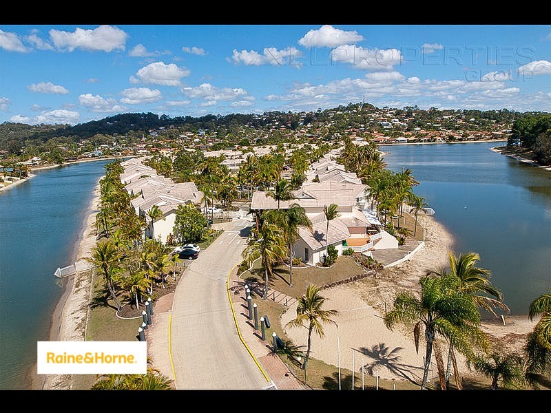 30/2 COOLGARDIE STREET, Elanora QLD 4221