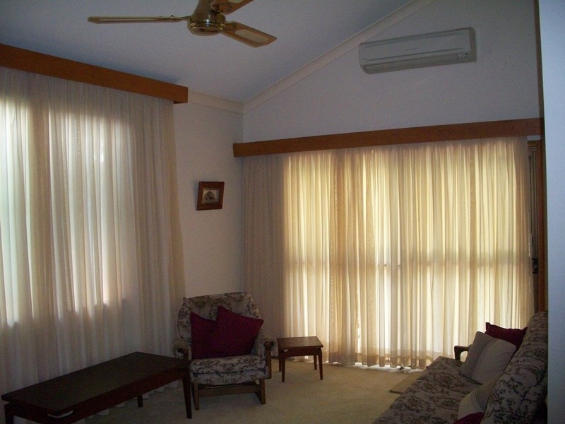 47 Peerless Avenue, Mermaid Beach QLD 4218