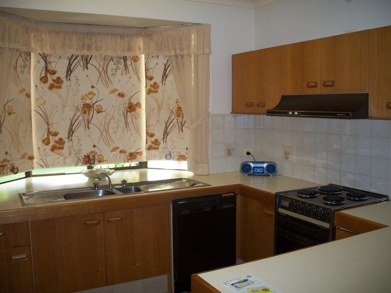 47 Peerless Avenue, Mermaid Beach QLD 4218