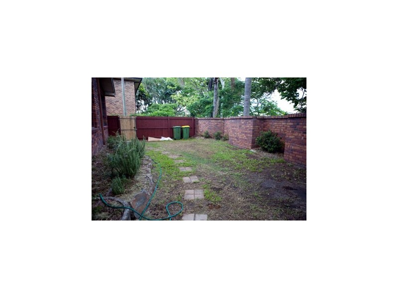 1/2220 Gold Coast Highway, Mermaid Beach QLD 4218