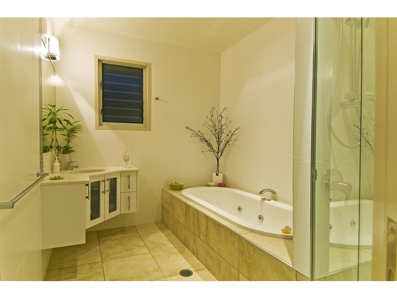 24 Santa Monica Road, Miami QLD 4220