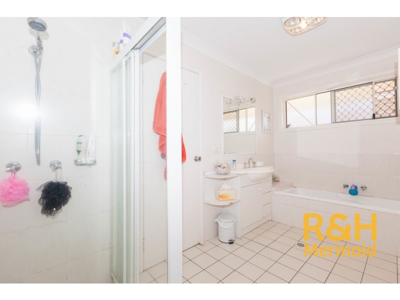 248 CHRISTINE AVENUE, Burleigh Waters QLD 4220