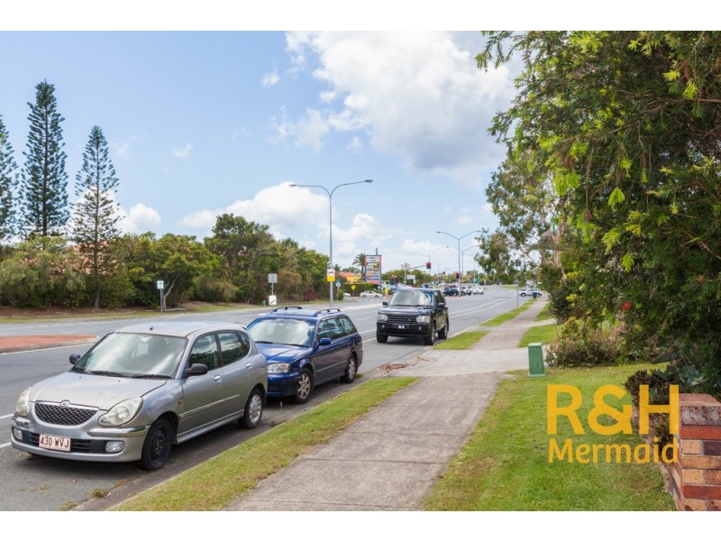 248 CHRISTINE AVENUE, Burleigh Waters QLD 4220