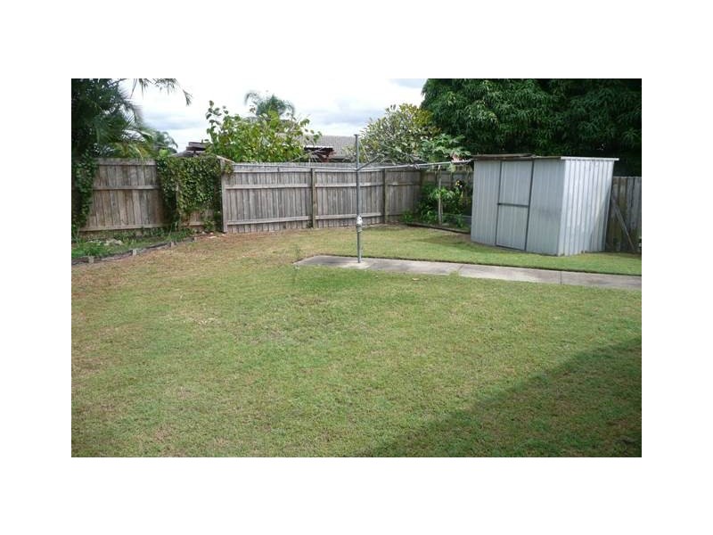 86 Albion Avenue, Miami QLD 4220