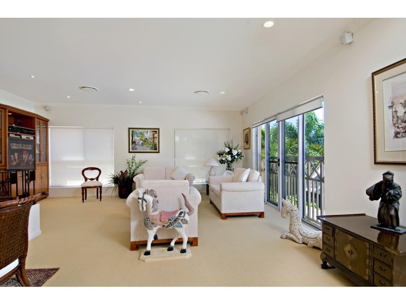 11 Lavarack Road, Mermaid Beach QLD 4218