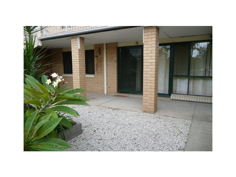 2/40 Oceanic Drive, Mermaid Waters QLD 4218