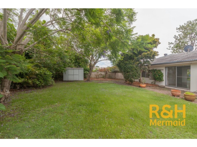 6 WANDERER AVENUE, Mermaid Waters QLD 4218