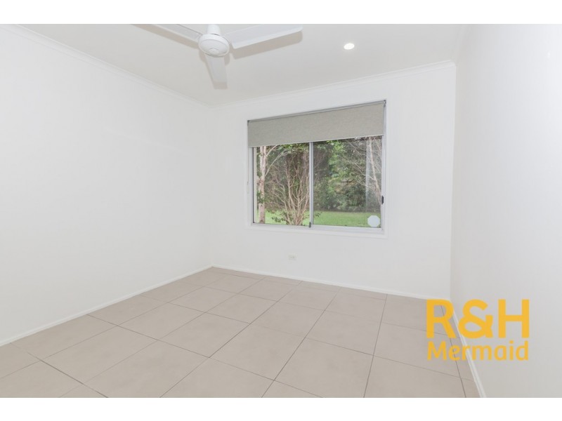 6 WANDERER AVENUE, Mermaid Waters QLD 4218