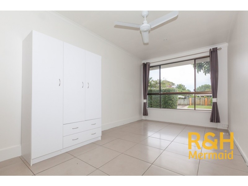 6 WANDERER AVENUE, Mermaid Waters QLD 4218