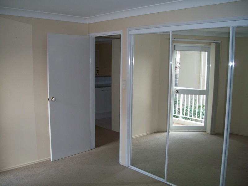 4/10 JUBILEE AVENUE, Broadbeach QLD 4218