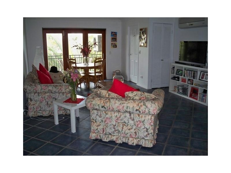 5/52 Oceanic Drive, Mermaid Waters QLD 4218