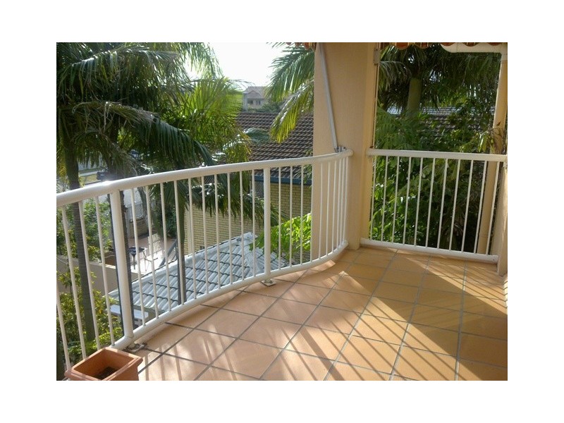 12/85 Petrel Avenue, Mermaid Beach QLD 4218