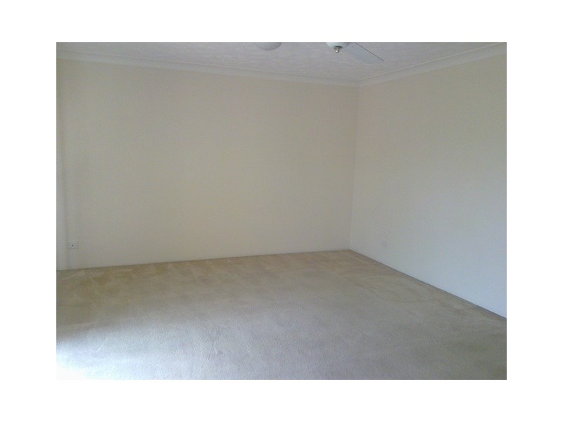 12/85 Petrel Avenue, Mermaid Beach QLD 4218