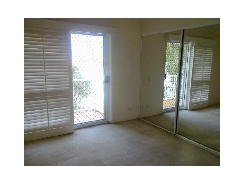 12/85 Petrel Avenue, Mermaid Beach QLD 4218