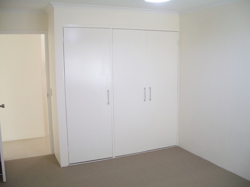 2/189 Surf Parade, Surfers Paradise QLD 4217