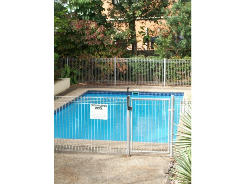 2/189 Surf Parade, Surfers Paradise QLD 4217