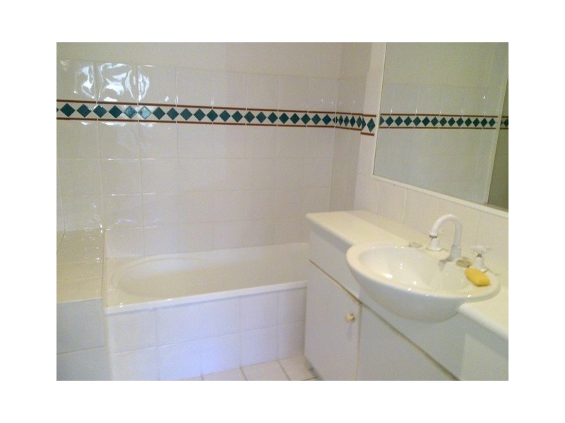 B20 Magic Mountain Apartments, Miami QLD 4220