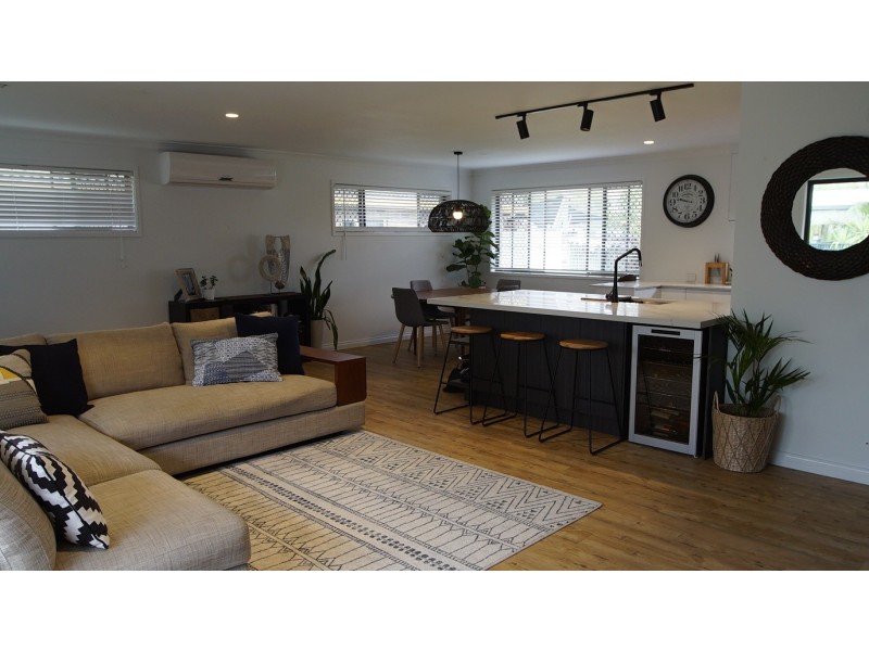 392 RIO VISTA BOULEVARD, Mermaid Waters QLD 4218