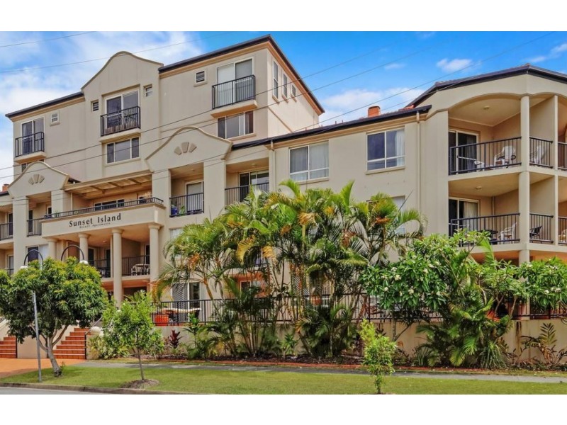 7/3 SUNSET BOULEVARD, Surfers Paradise QLD 4217