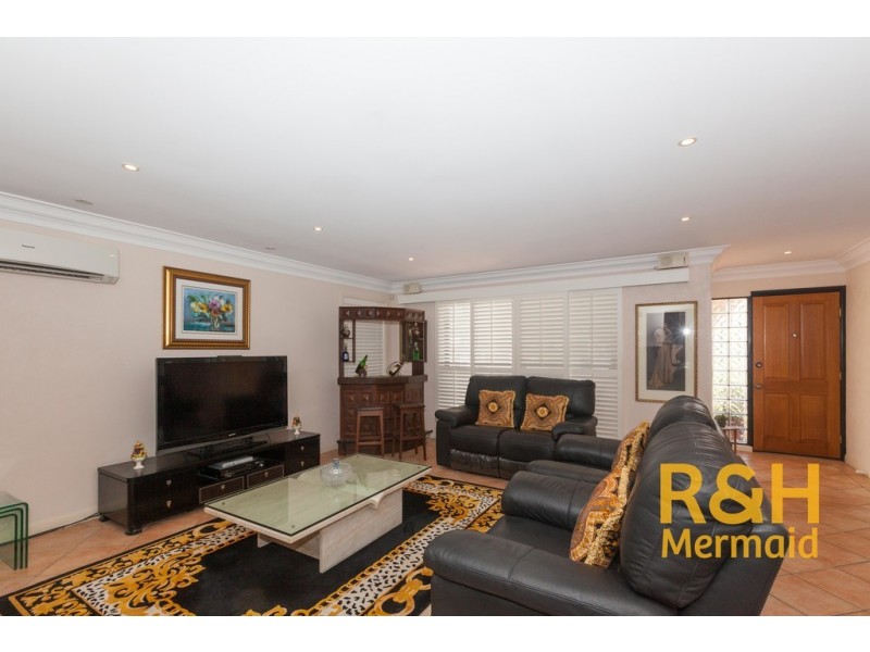 2/19 SEASIDE AVENUE, Mermaid Beach QLD 4218
