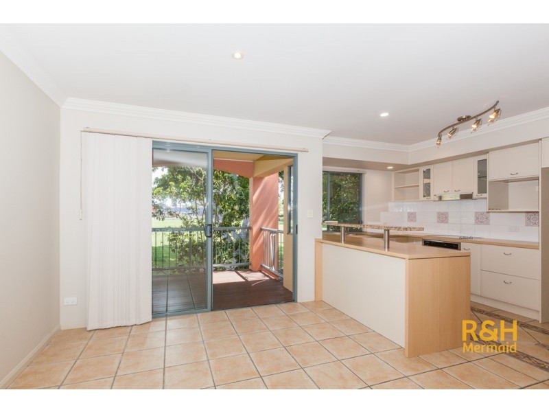 67/20 FAIRWAY DRIVE, Clear Island Waters QLD 4226