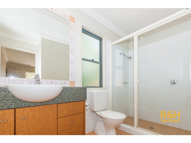 67/20 FAIRWAY DRIVE, Clear Island Waters QLD 4226