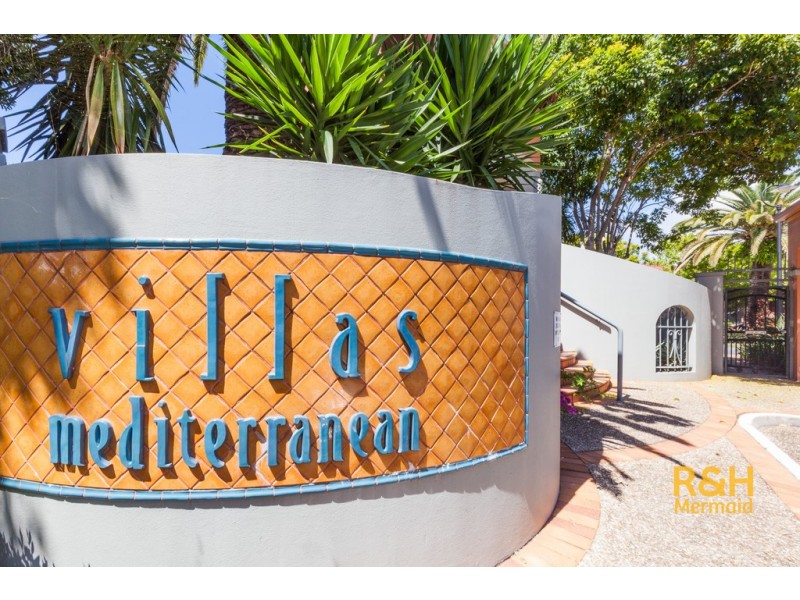 67/20 FAIRWAY DRIVE, Clear Island Waters QLD 4226