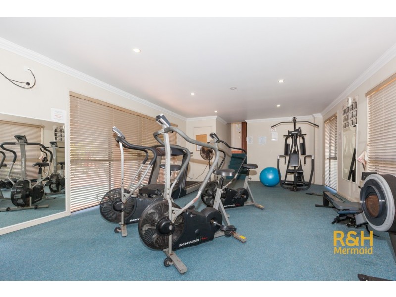 67/20 FAIRWAY DRIVE, Clear Island Waters QLD 4226