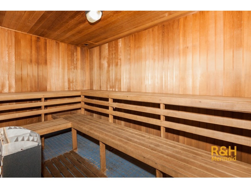 67/20 FAIRWAY DRIVE, Clear Island Waters QLD 4226