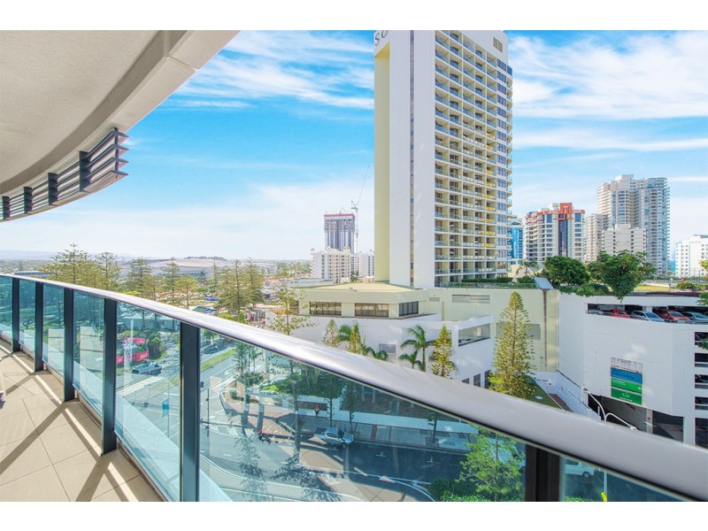 704/4 Charles Avenue, Broadbeach QLD 4218