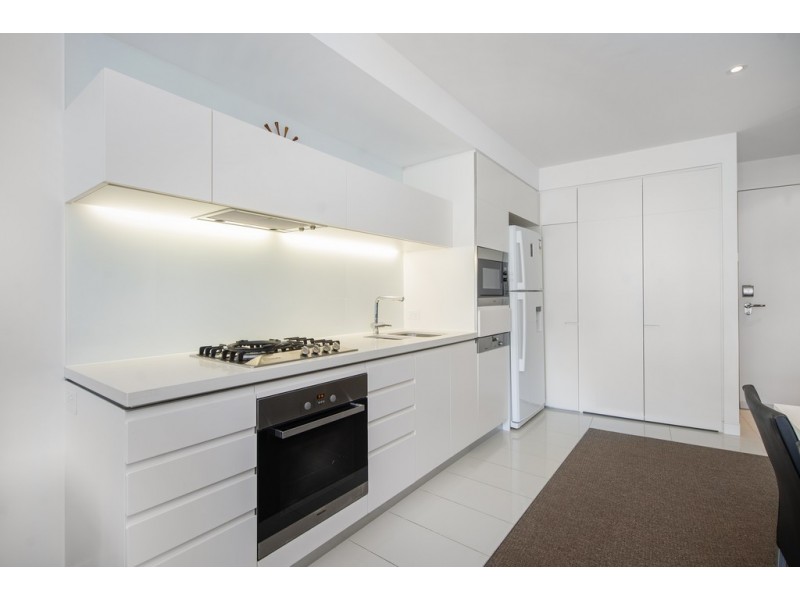 704/4 Charles Avenue, Broadbeach QLD 4218