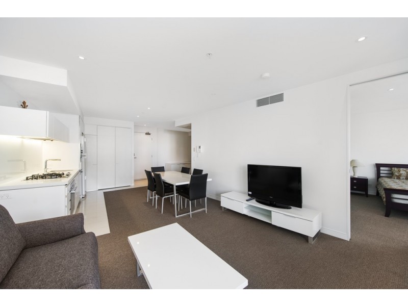 704/4 Charles Avenue, Broadbeach QLD 4218