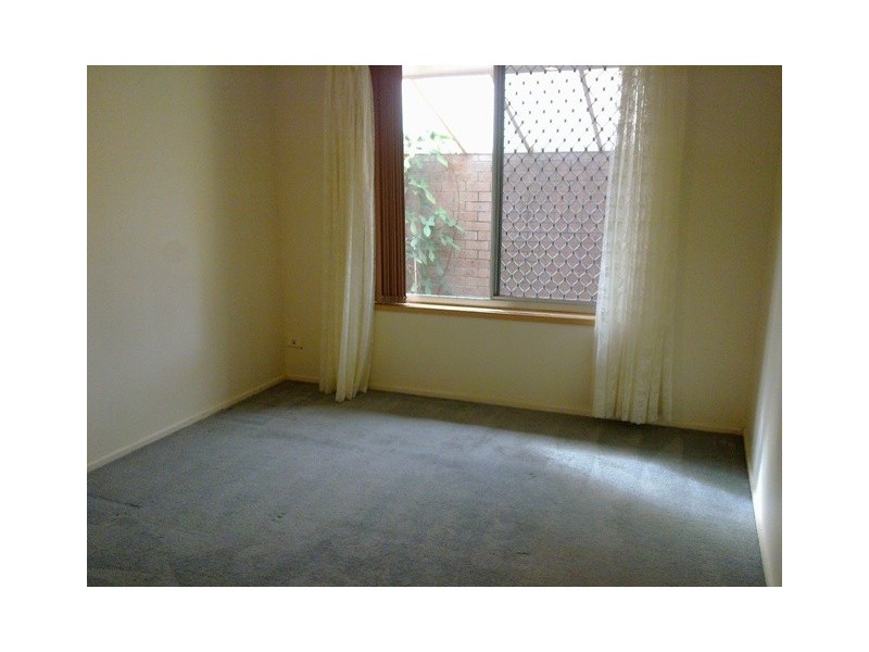 1/129 Sunshine Boulevard, Mermaid Waters QLD 4218