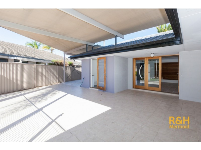 68 VOLANTE CRESCENT, Mermaid Waters QLD 4218