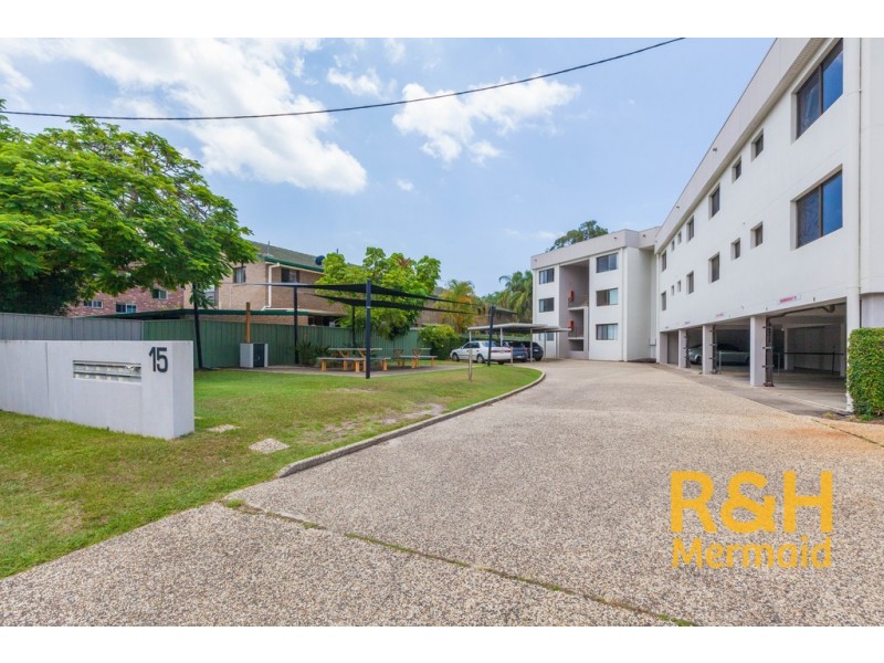 4/15 HUTH STREET, Labrador QLD 4215