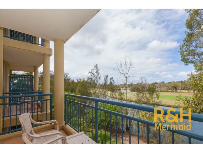 181/64 PALM MEADOWS DRIVE, Carrara QLD 4211