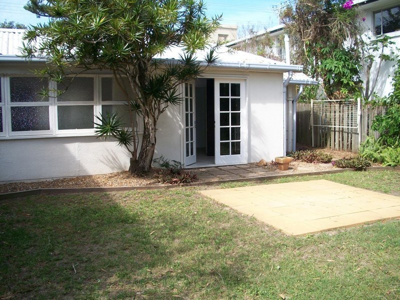 66 ALBATROSS AVENUE, Mermaid Beach QLD 4218