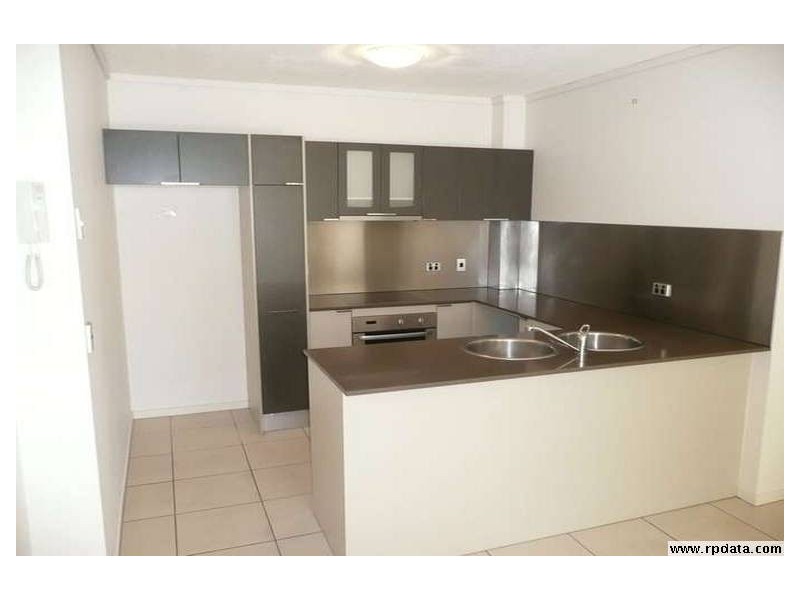 1/119 Sunshine Parade, Miami QLD 4220