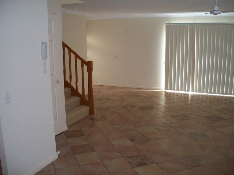 2/2028 GOLD COAST HIGHWAY, Miami QLD 4220