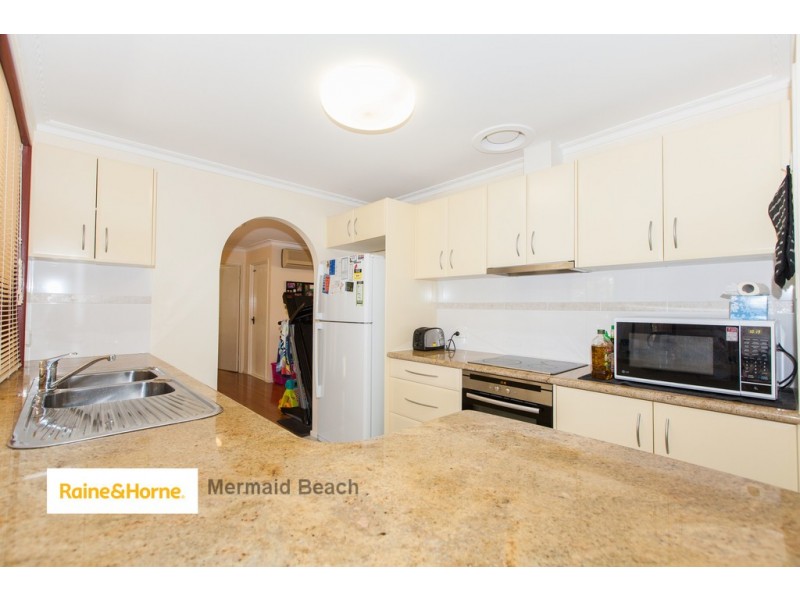 19 Oceanic Drive, Mermaid Waters QLD 4218