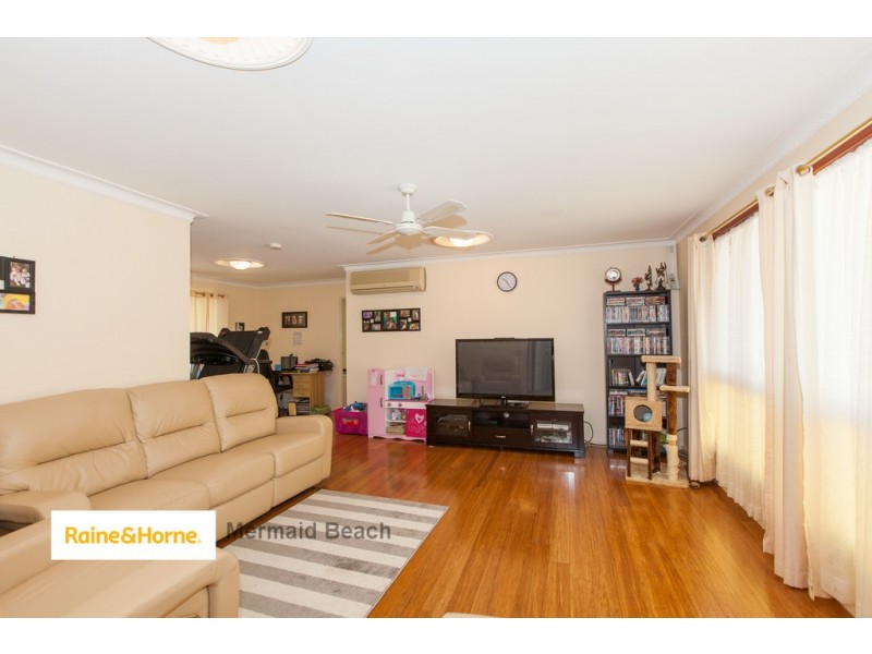 19 Oceanic Drive, Mermaid Waters QLD 4218