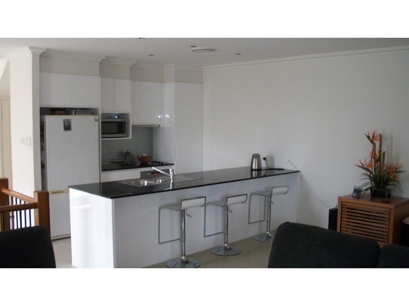 2/12 DOLPHIN AVENUE, Mermaid Beach QLD 4218