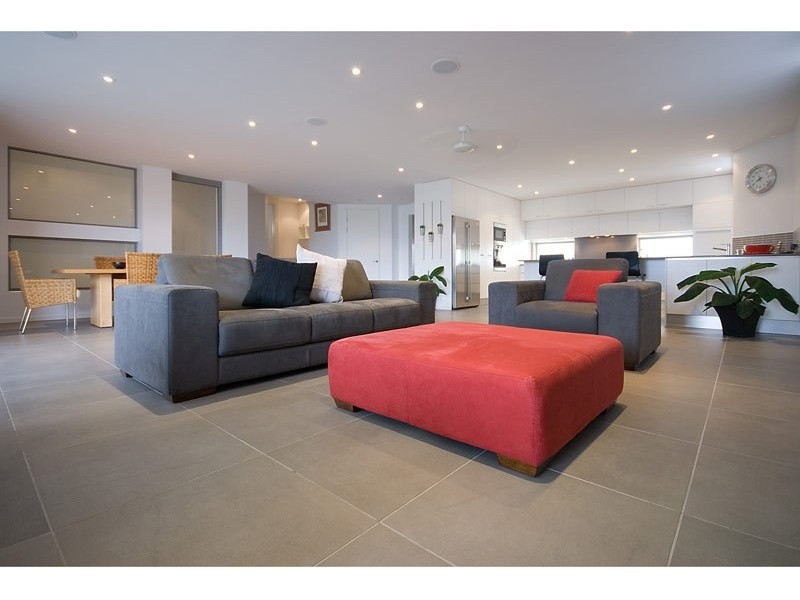 2089 Gold Coast Highway, Miami QLD 4220