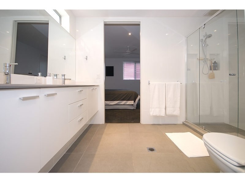 2089 Gold Coast Highway, Miami QLD 4220